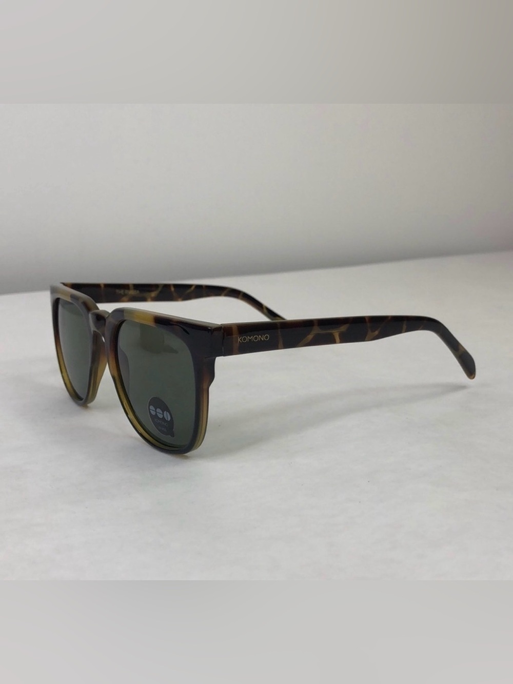 KOMONO Men’s Tortoiseshell Sunglasses with Green Lenses Riviera - Picture 4 of 7